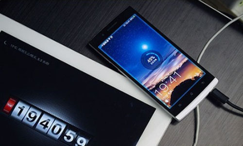 睡覺手機充電易胖？來張防藍光膜吧